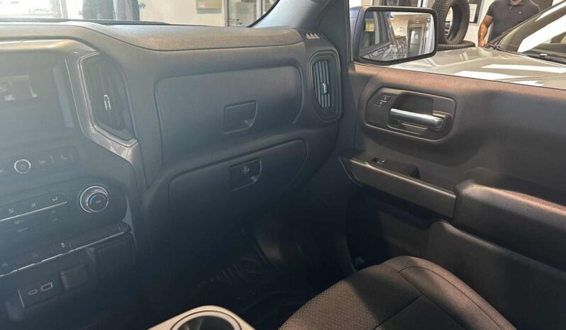 
								2025 Chevrolet Silverado 1500 Regular Cab Long Box full									