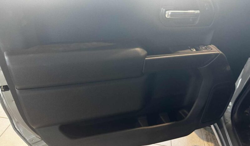 
								2025 Chevrolet Silverado 1500 Regular Cab Long Box full									