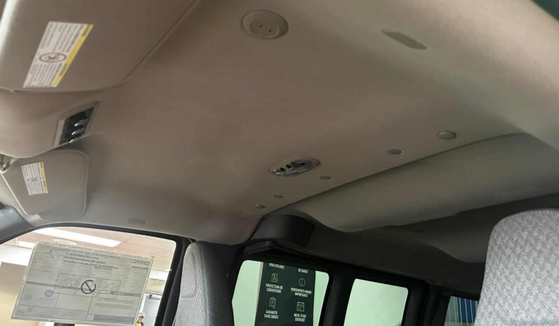 2025 GMC Savana Cargo 2500 Regular full