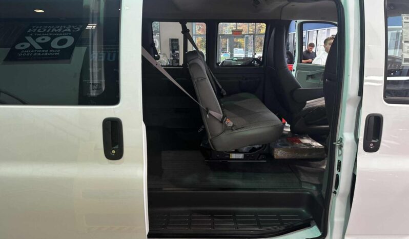 2025 GMC Savana Cargo 2500 Regular full