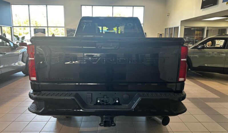 
								2026 Chevrolet Silverado 2500 4wd Crew Cab Long full									