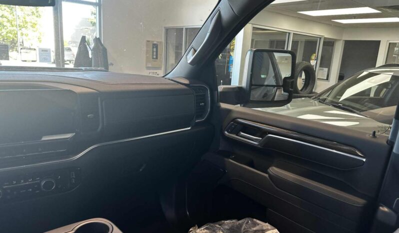 
								2026 Chevrolet Silverado 2500 4wd Crew Cab full									