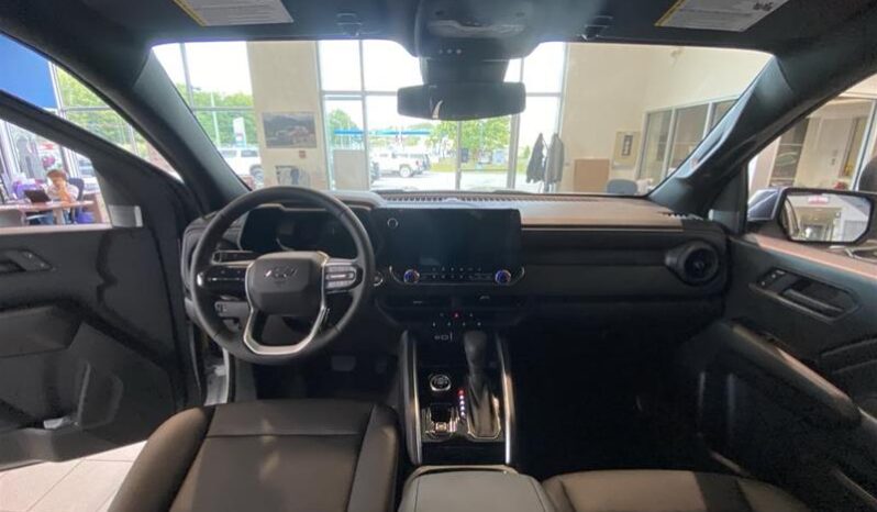 2026 Chevrolet Colorado Crew Cab Short Box 4 full