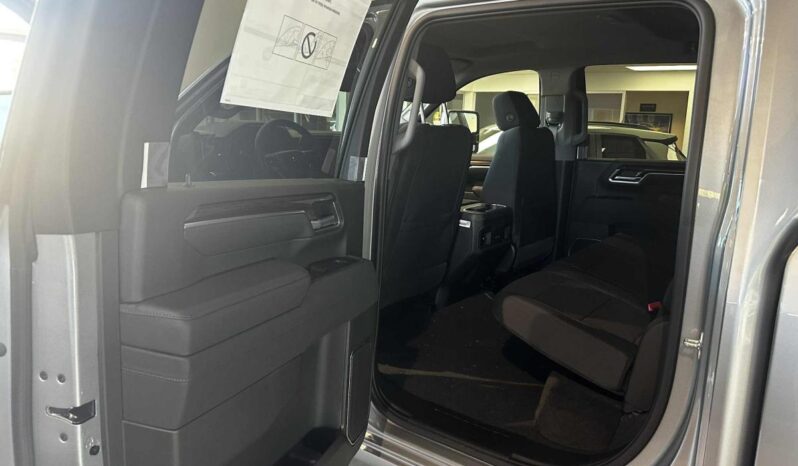 
								2026 Chevrolet Silverado 2500 4wd Crew Cab Long full									
