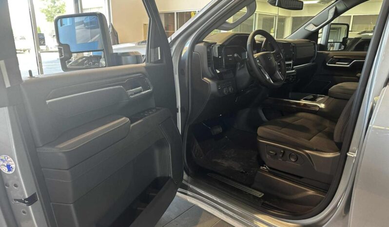 
								2026 Chevrolet Silverado 2500 4wd Crew Cab Long full									