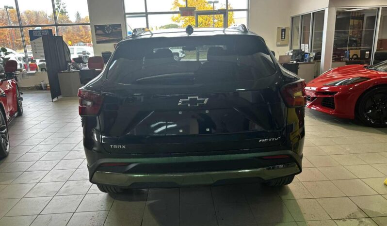2026 Chevrolet Trax Fwd 4dr Activ full