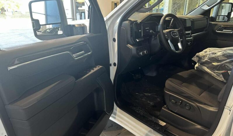 
								2026 GMC Sierra 1500 Crew Cab Standard full									
