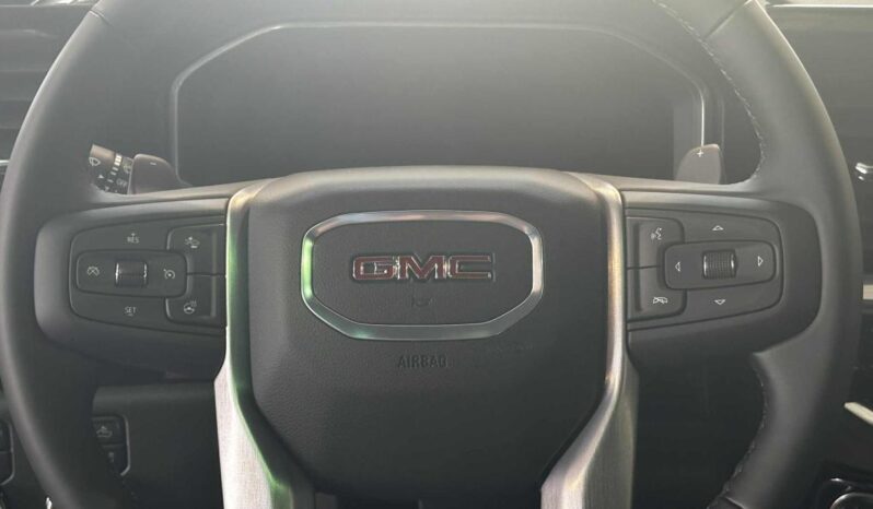 2026 GMC Sierra 1500 Crew Cab Standard full