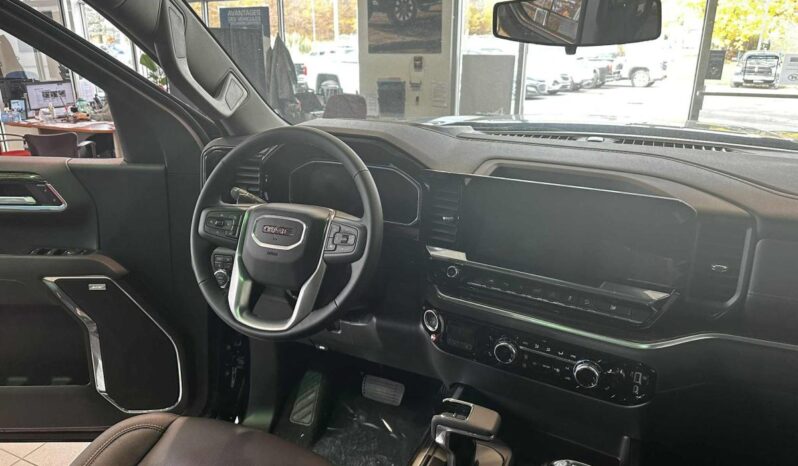 2026 GMC Sierra 1500 Crew Cab Standard full