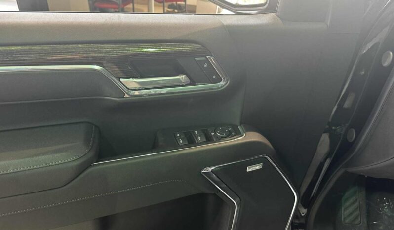 2026 GMC Sierra 1500 Crew Cab Standard full