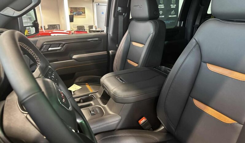 
								2026 GMC Sierra 2500 Crew Cab Standard full									