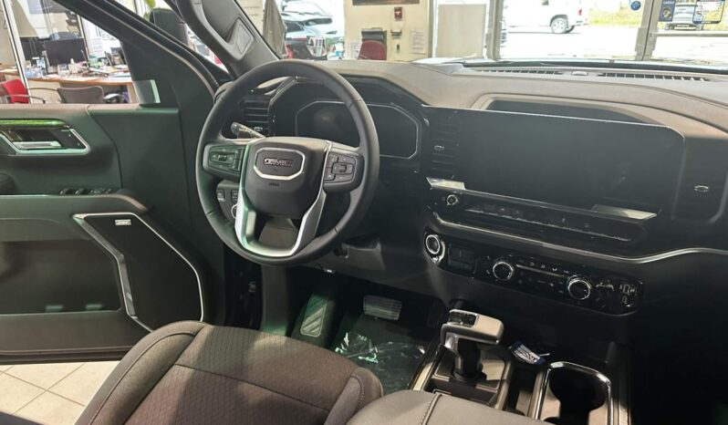 2026 GMC Sierra 1500 Crew Cab Standard full