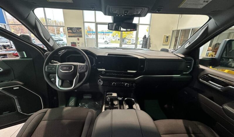 2026 GMC Sierra 1500 Crew Cab Standard full