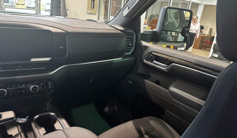 2026 GMC Sierra 1500 Crew Cab Standard full