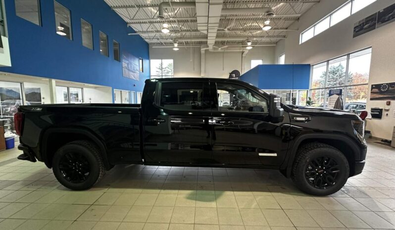 2026 GMC Sierra 1500 Crew Cab Standard full