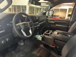 2026 GMC Sierra 2500 Crew Cab Standard full