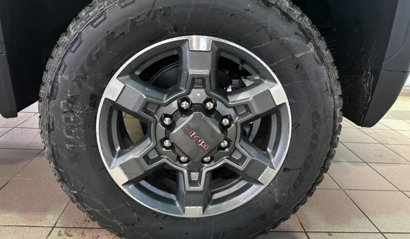 2026 GMC Sierra 2500 Crew Cab Standard full