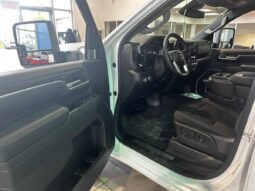 2026 GMC Sierra 2500 Crew Cab Standard full