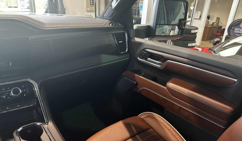 
								2026 GMC Sierra 2500 Crew Cab Standard full									