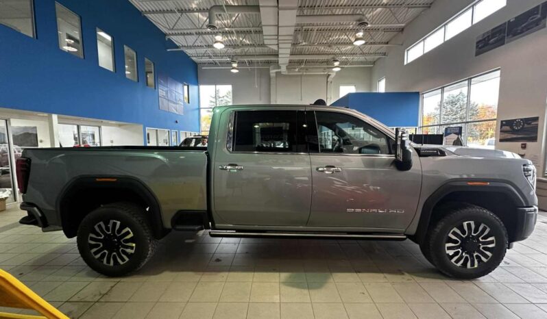 
								2026 GMC Sierra 2500 Crew Cab Standard full									