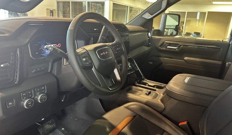 
								2026 GMC Sierra 2500 Crew Cab Standard full									