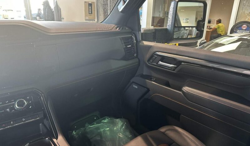 
								2026 GMC Sierra 2500 Crew Cab Standard full									