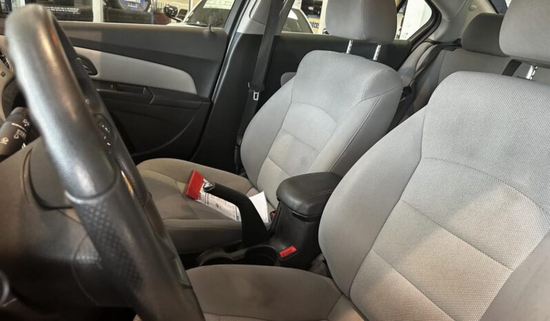 
								2015 Chevrolet Cruze Lt Turbo full									