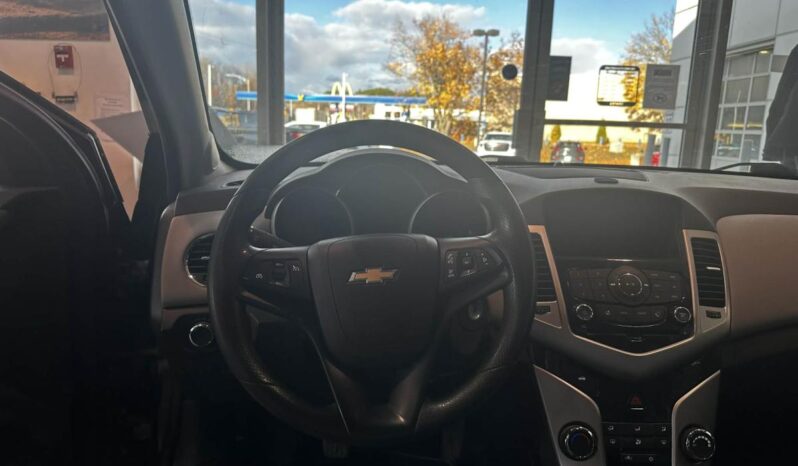 
								2015 Chevrolet Cruze Lt Turbo full									