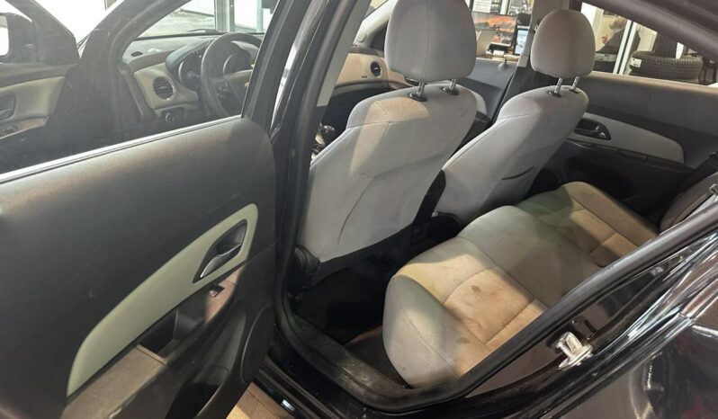 
								2015 Chevrolet Cruze Lt Turbo full									