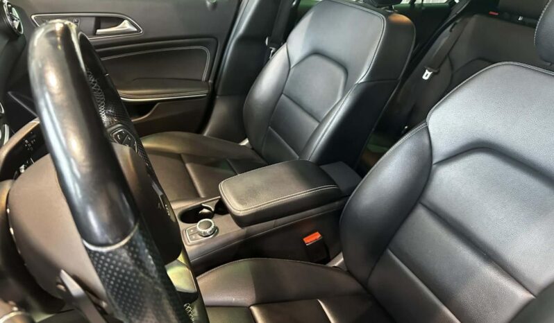 
								2016 Mercedes-Benz GLA250 Awd Suv full									