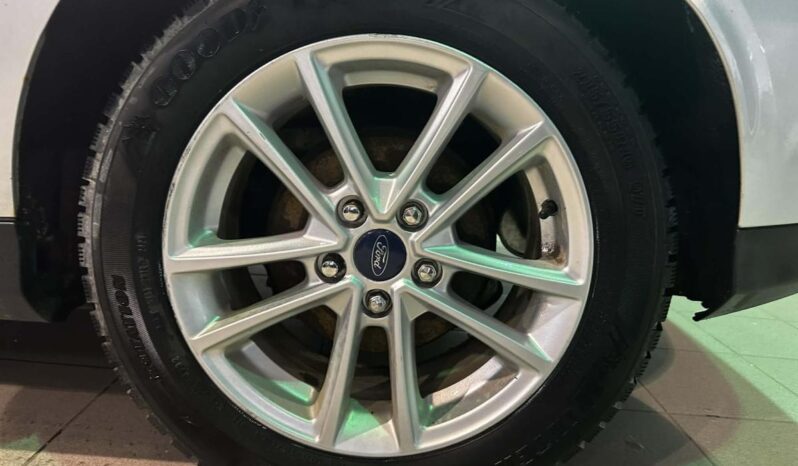 
								2017 Ford Focus Hatch Se full									