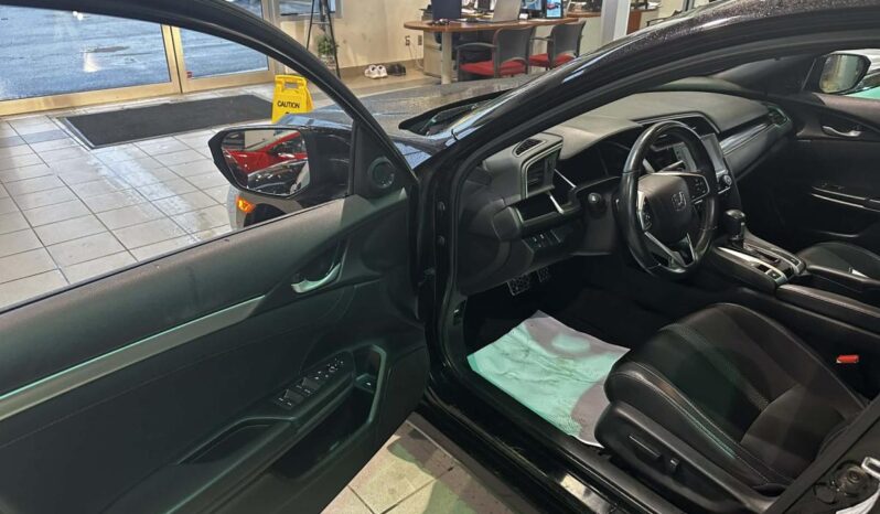 
								2021 Honda Civic Sedan Sport Cvt full									