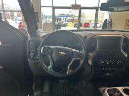 
										2023 Chevrolet Silverado 2500 Crew 4×4 Custom full									