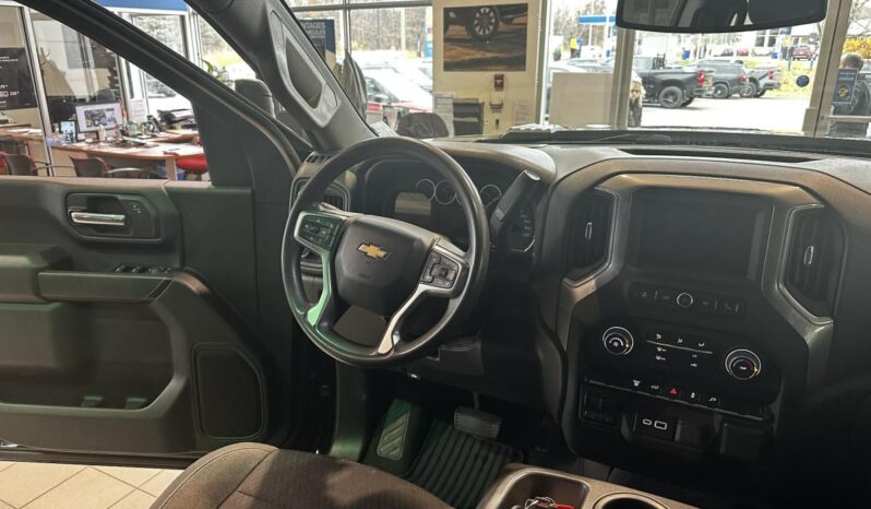 
								2023 Chevrolet Silverado 2500 Crew 4×4 Custom full									