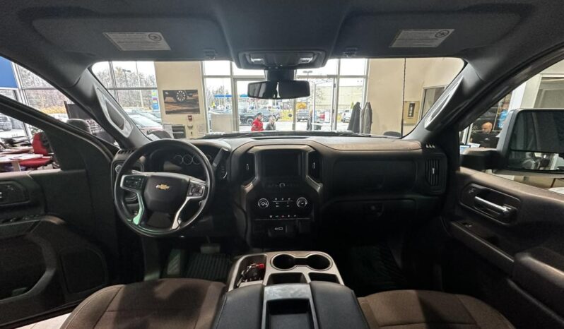 
								2023 Chevrolet Silverado 2500 Crew 4×4 Custom full									