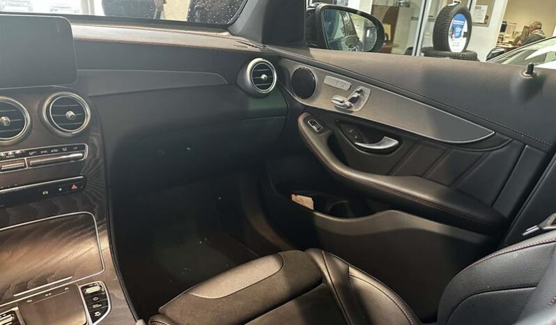 
								2023 Mercedes-Benz GLC300 Awd Coupe full									