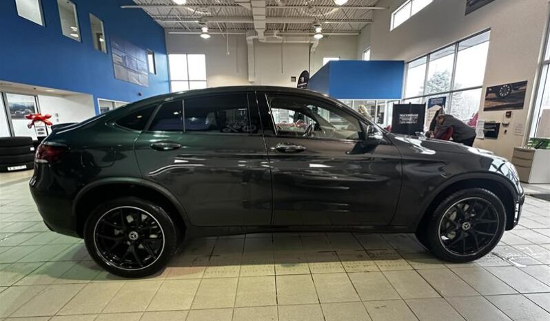 
								2023 Mercedes-Benz GLC300 Awd Coupe full									