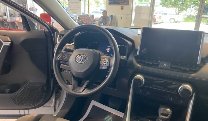 
								2023 Toyota RAV4 Le Awd full									