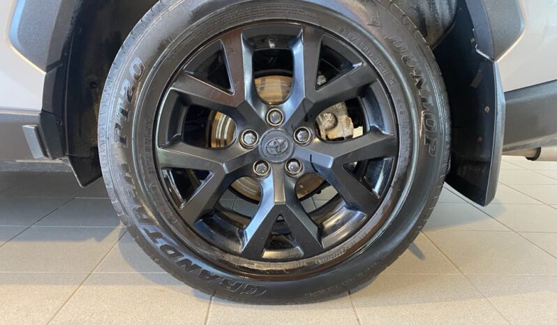 
								2023 Toyota RAV4 Le Awd full									