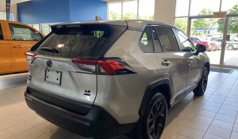 
								2023 Toyota RAV4 Le Awd full									