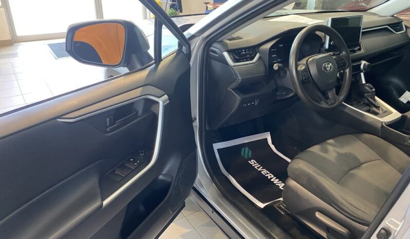 
								2023 Toyota RAV4 Le Awd full									