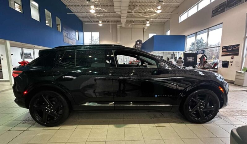 
								2024 Chevrolet Equinox EV RS full									