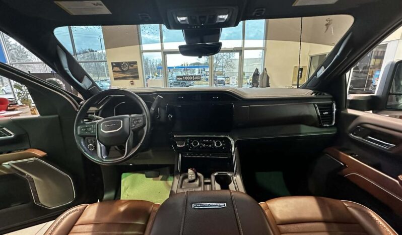 
								2024 GMC Sierra 3500 4wd Crew Cab Long full									