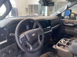 
										2025 Chevrolet Silverado 1500 Crew Cab Standard full									