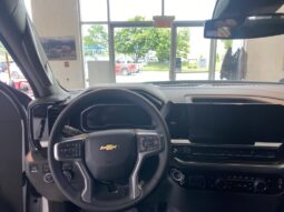 
										2025 Chevrolet Silverado 1500 Crew Cab Standard full									