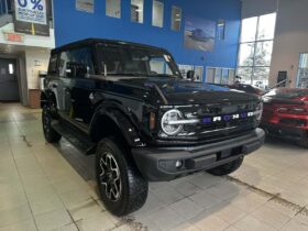 2025 Ford Bronco Outer Banks 4 Door