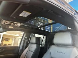
										2025 GMC Yukon 4wd 4dr Denali full									