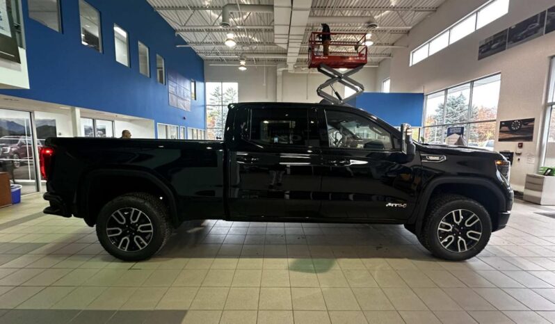 
								2026 GMC Sierra 1500 Crew Cab Standard full									