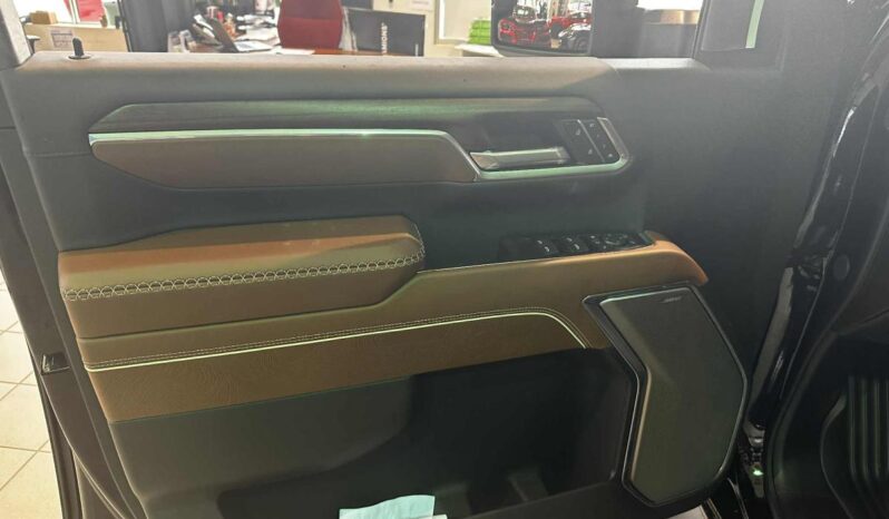 
								2026 GMC Sierra 3500 4wd Crew Cab Long full									