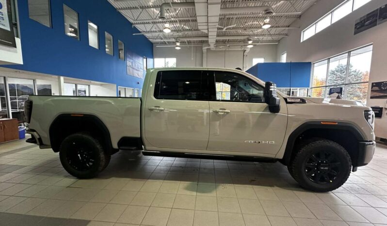 
								2026 GMC Sierra 2500 Crew Cab Standard full									